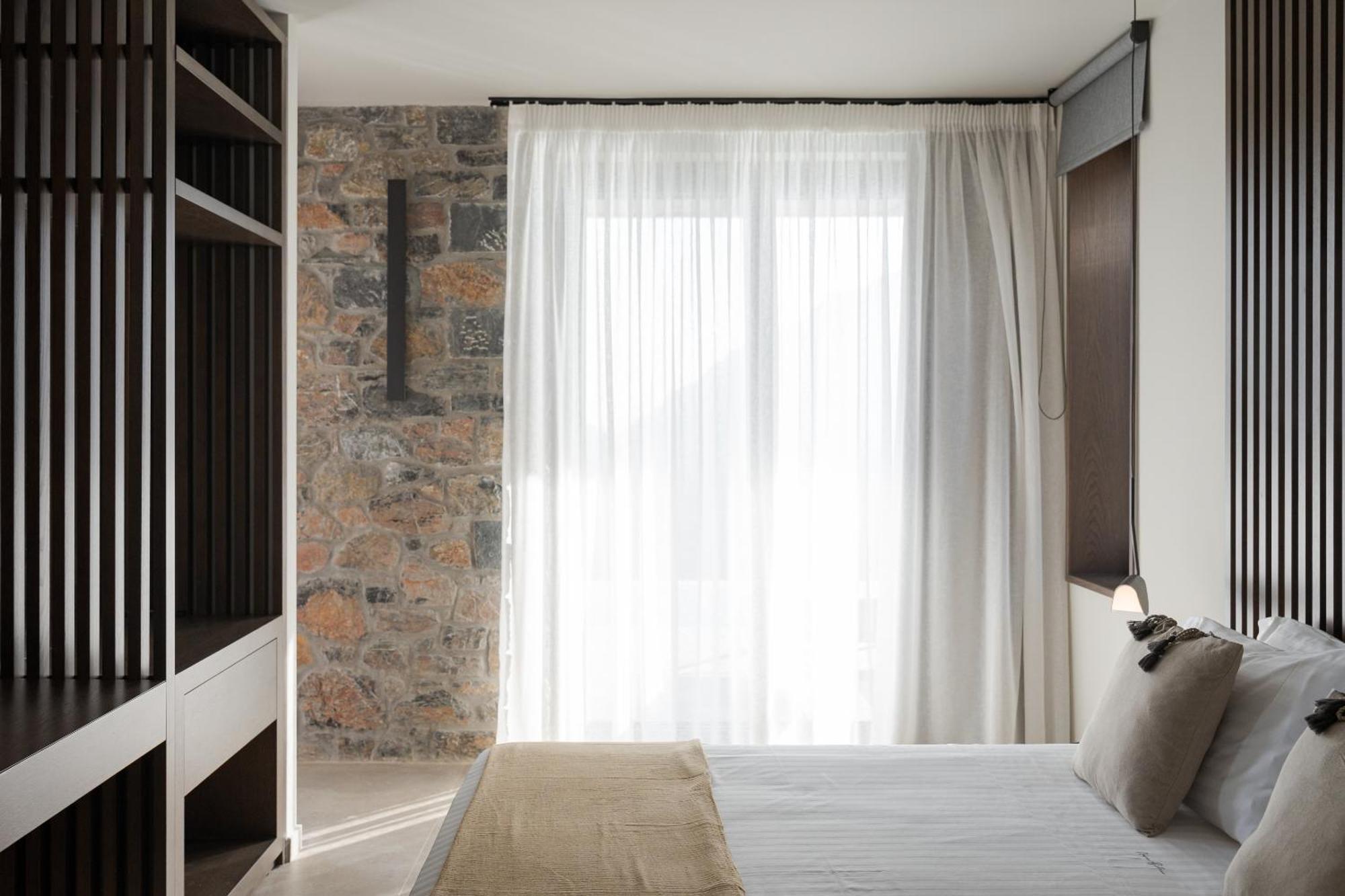 Neromai Cave Luxury Villas Koxare Room photo